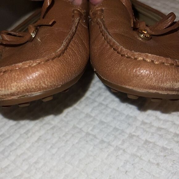 Michael Kors cute tan leather loafers! - Picture 8 of 8